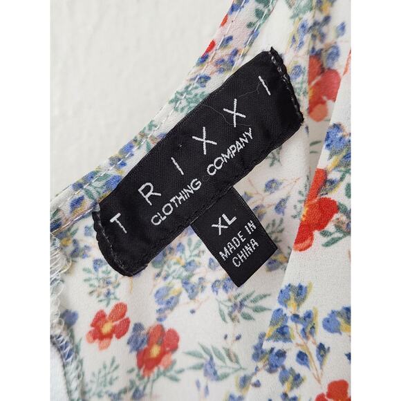 Trixxi XL white red blue ditsy floral tie waist knee length flowy tank dress - Picture 7 of 9